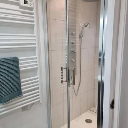 Nalan Orrygeois, Spa, Sauna, Proche Asterix Orry-La-Ville