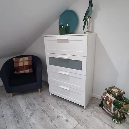 Nalan Orrygeois, Spa Sauna, 6 Pers Parc Asterix