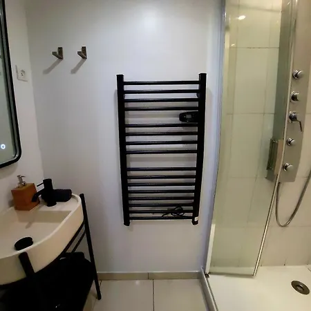 Nalan Orrygeois, Spa Sauna, 6 Pers Parc Asterix *