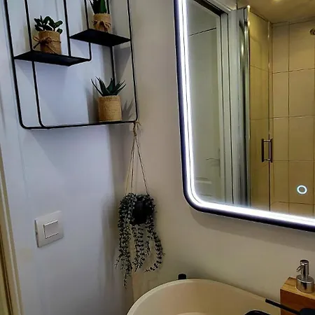 Nalan Orrygeois, Spa, Sauna, Proche Asterix Orry-La-Ville