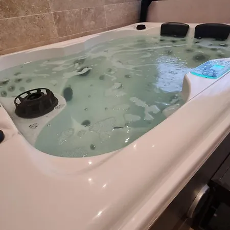 Nalan Orrygeois, Spa, Sauna, Proche Asterix Apartment